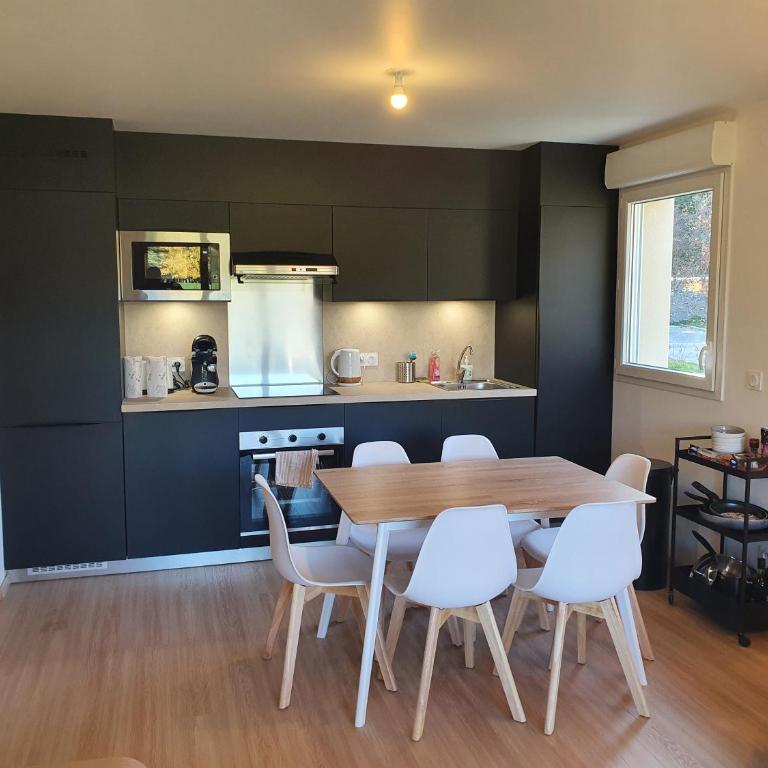Appartements Barcelonette by PraLoup Vacances - Apartment with Garden View - 7