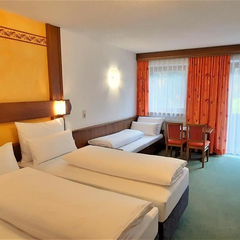 Hotel Garni Belvedere - Dreibettzimmer - 1