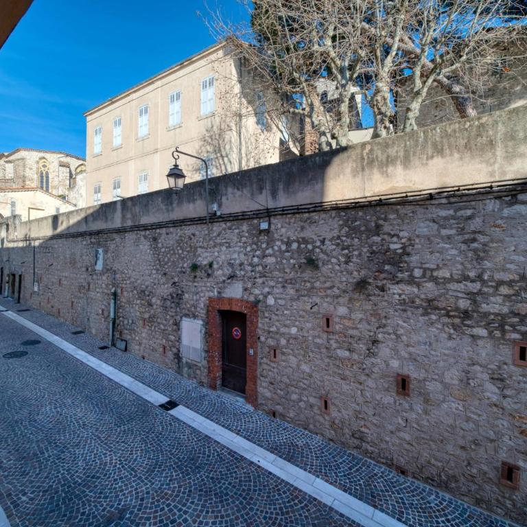 REF 1490 - Cannes Le Suquet - Apartment for rent - Appartement - 8