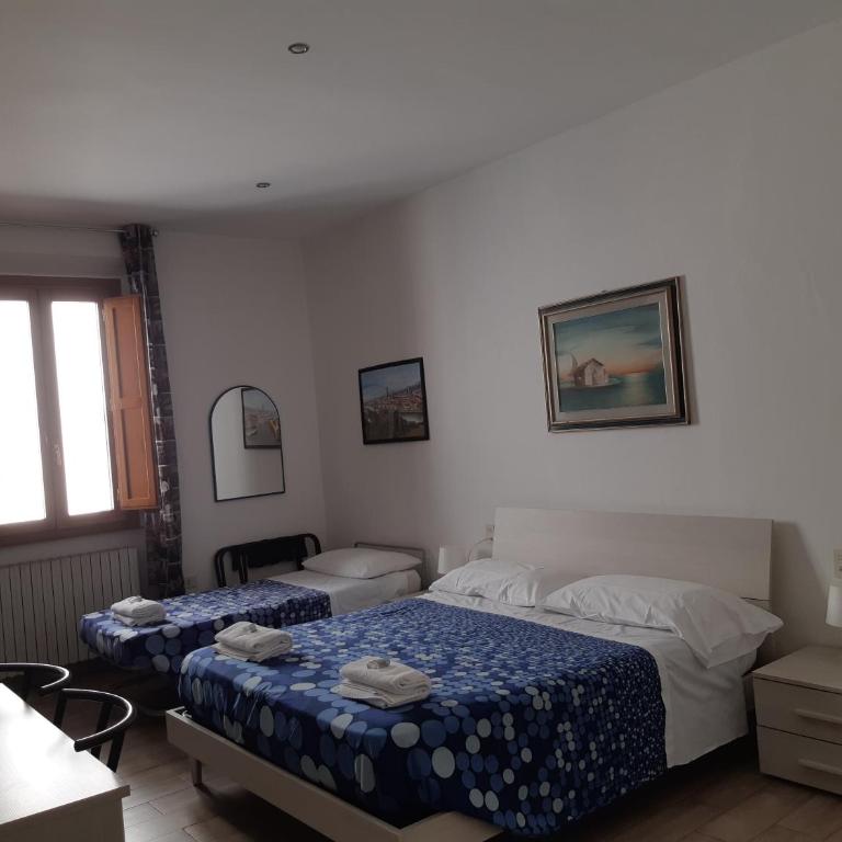 Sogni D'Oro Guest House - Quadruple Room with Private Bathroom - 15