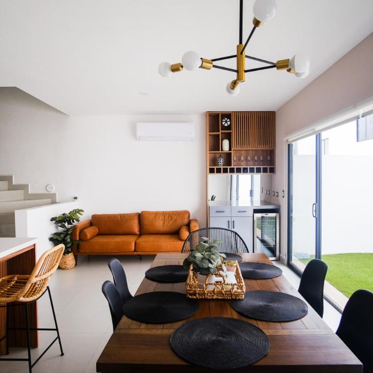 Viñedos del Mar - Three-Bedroom Villa - 1