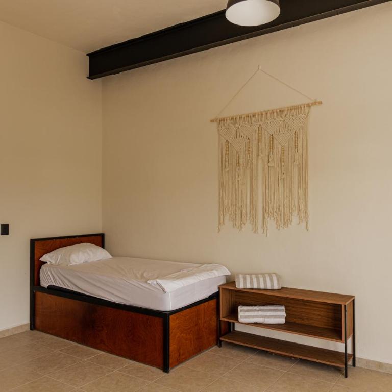 Caleta Hostel Rooftop & Pool - Deluxe King Room - 3