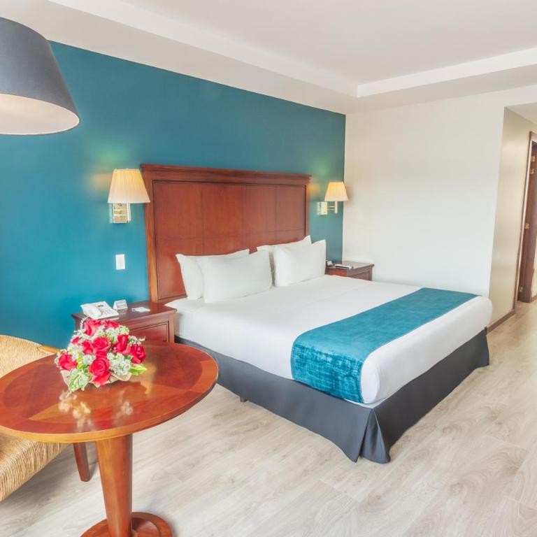 Sonesta Hotel Loja - Suite Junior - 1 cama extragrande - No fumadores - 1