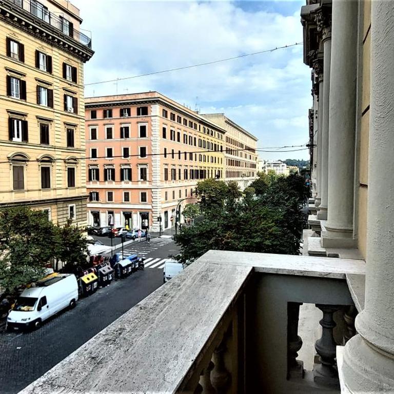 Vatican Rome Suite - Deluxe Doppelzimmer mit Balkon - 2
