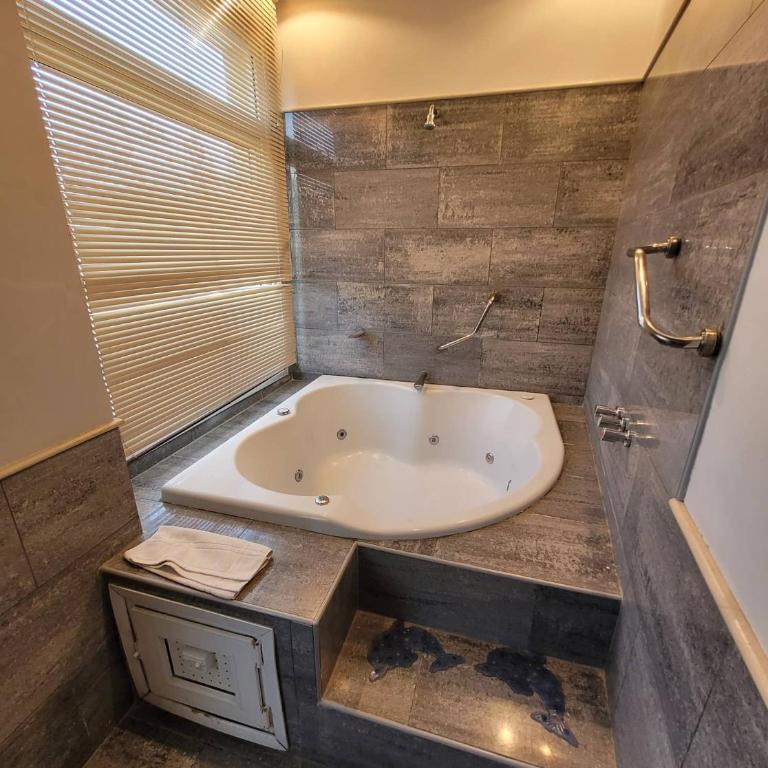 Hotel Pórtico Norte - Suite Deluxe - 3