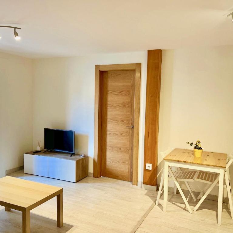 APARTAMENTOS RURALES El Llagar de Cue - One-Bedroom Apartment - 4