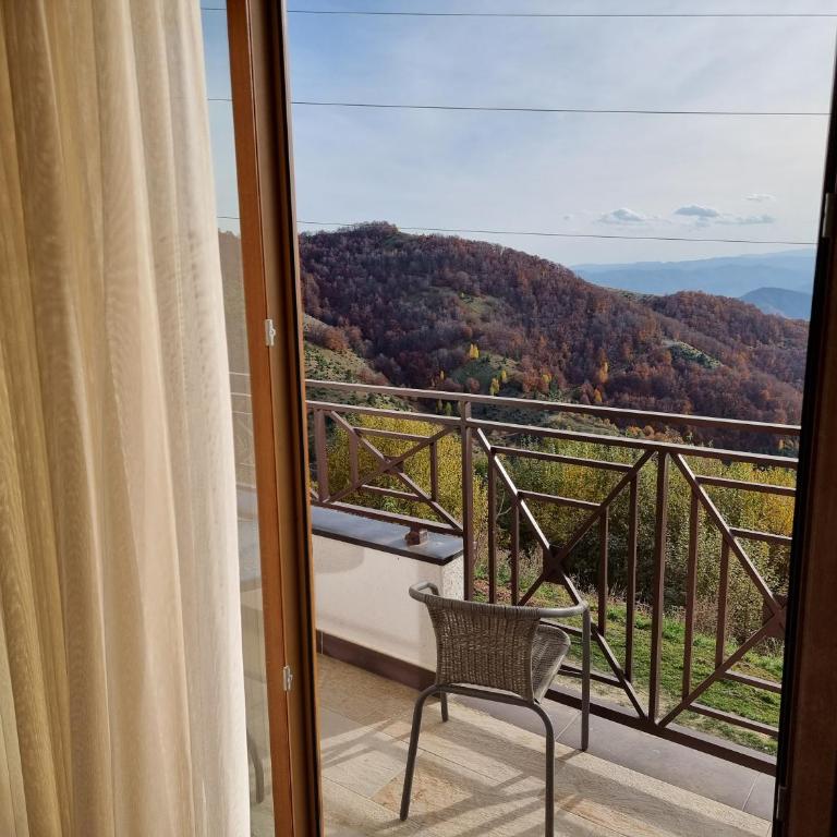 Sweet Kop of Milmari - Apartment with Mountain View - 17