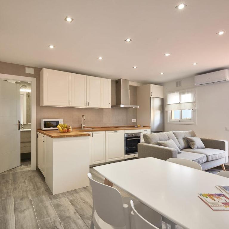 BBarcelona El Carmel Apartment with terrace - Two-Bedroom Apartment - 1