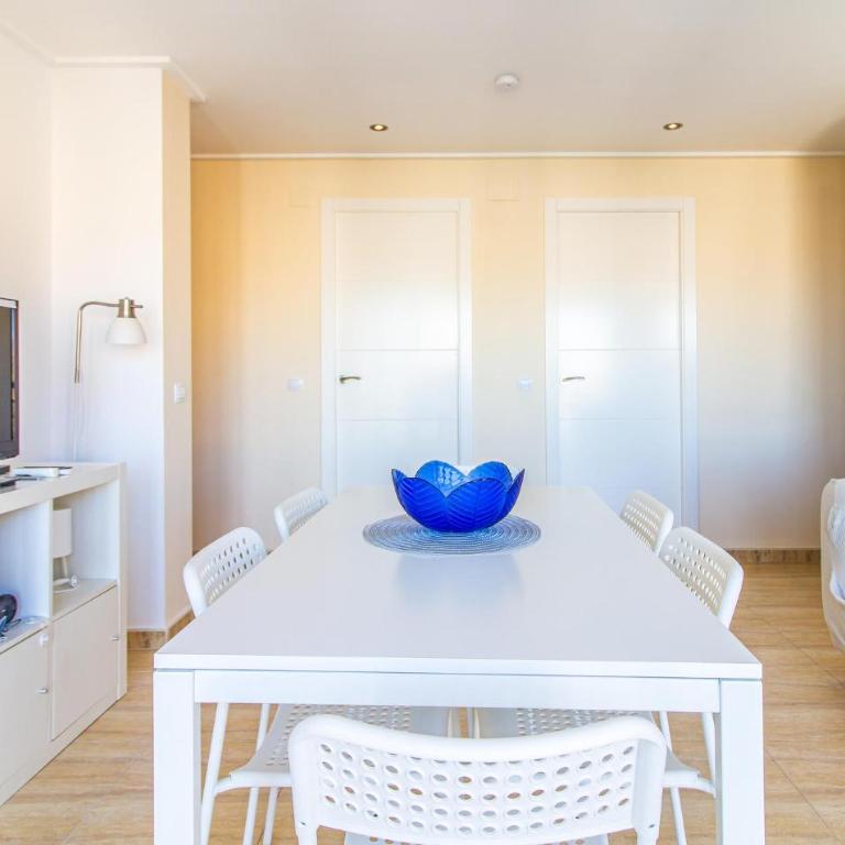 Stunning Apartment In Santa Pola - Apartamento de 3 dormitorios - 9
