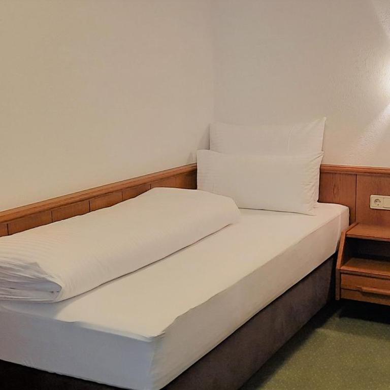Hotel Garni Belvedere - Comfort Vierbettzimmer - 5