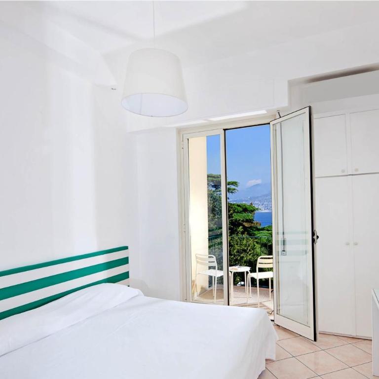 Hotel Spicy - Double or Twin Room with Sea View - 13