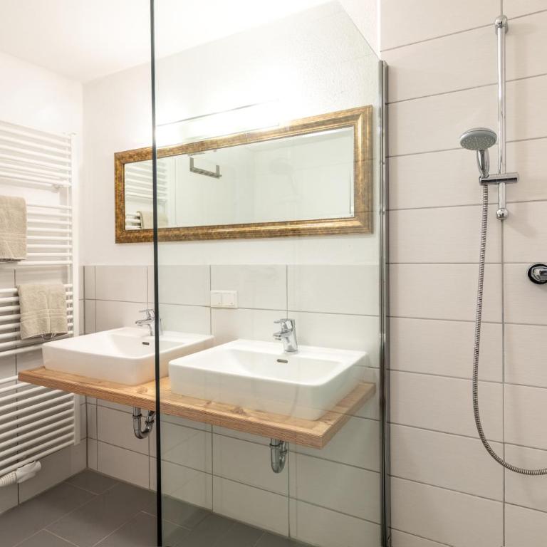 Appartements DAS RETTENBACHER - Apartment mit 2 Schlafzimmern mit Garten und Bergblick - 19