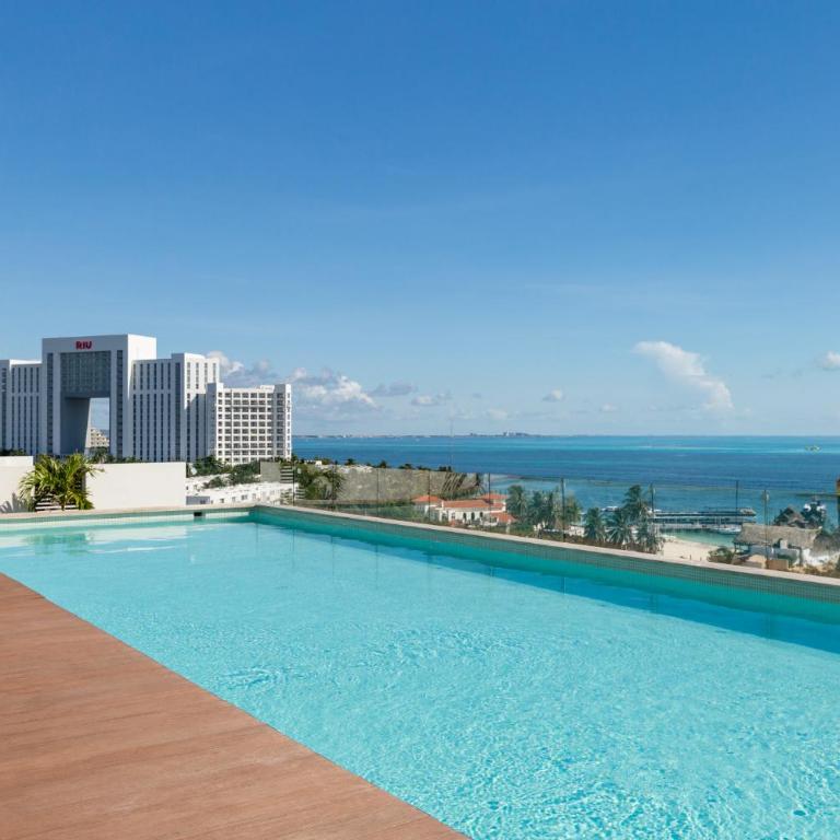Spectacular View 2BR apartment - Rooftop Pool - Two-Bedroom Apartment with View - 1