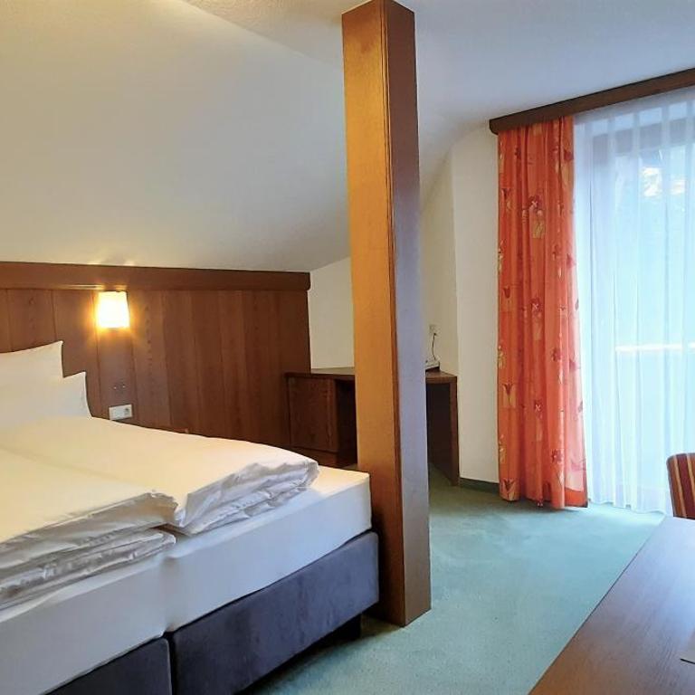 Hotel Garni Belvedere - Classic Doppelzimmer - 9