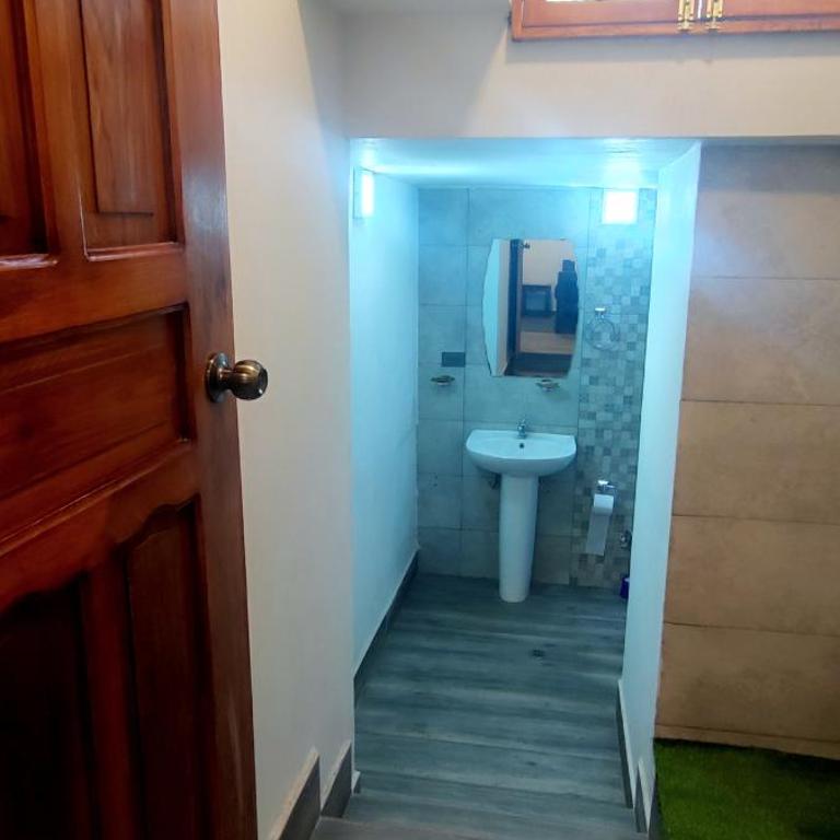Minka Hostel - Habitación Doble con baño privado - 5