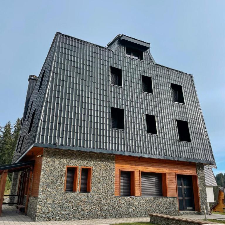 My sweet home Jahorina - Three-Bedroom Apartment - 2