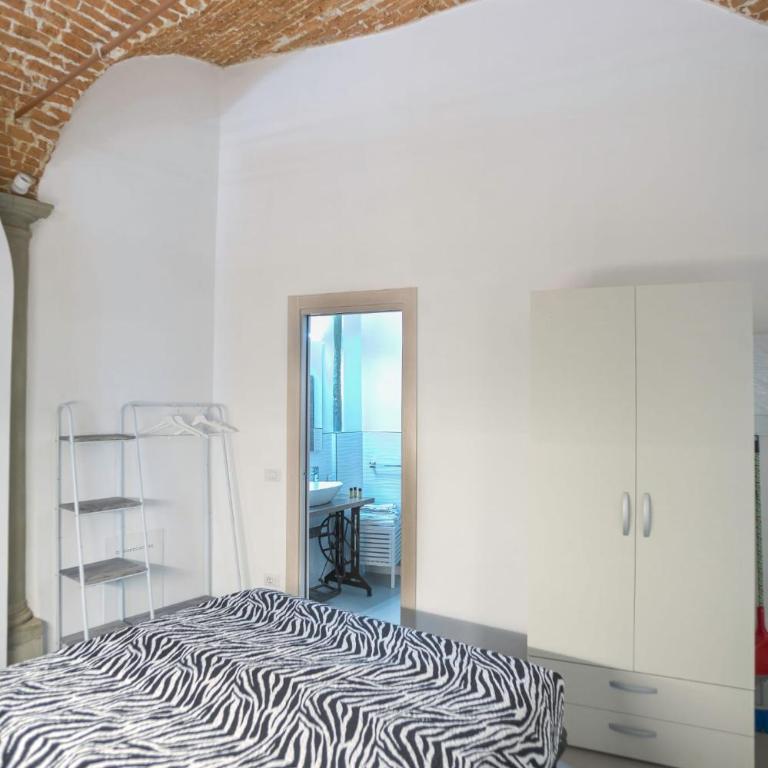 Visit Florentia Apartment - Suite Familiare - 10