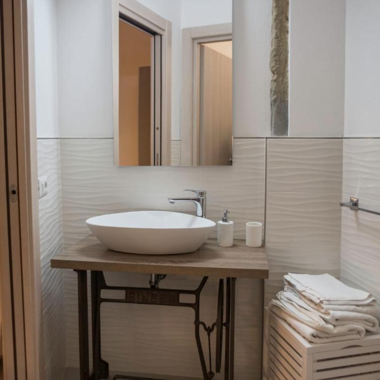 Visit Florentia Apartment - Suite Familiare - 14
