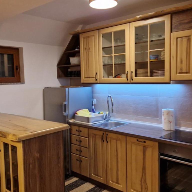 Ski House - Two-Bedroom Apartment - 6