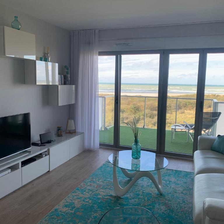 Face mer pieds dans l'eau - Apartment with Sea View - 5
