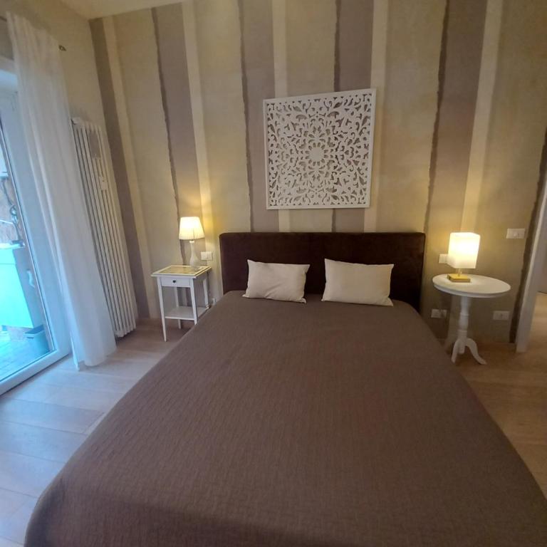 Quartopiano Guesthouse - Camera Matrimoniale - 6