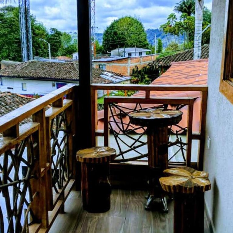 El Encanto Mountain Cabin - Four-Bedroom House - 29