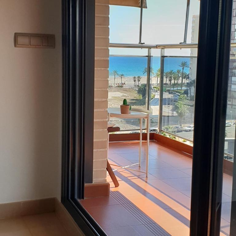 Apartamento con vistas al mar - One-Bedroom Apartment - 11