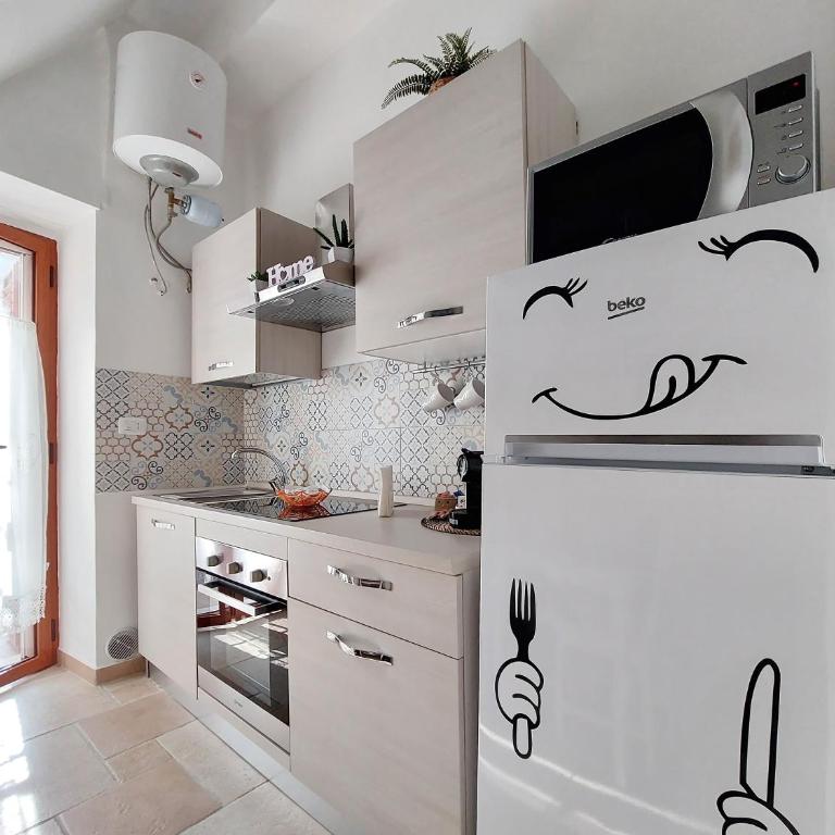 Casa vacanze LaCorte ByFrancy - One-Bedroom House - 4