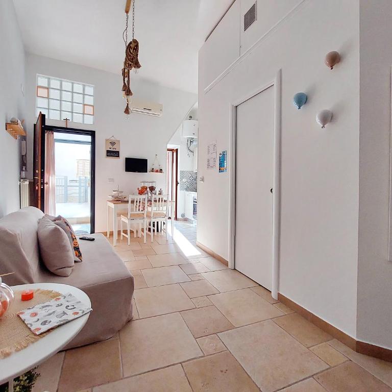 Casa vacanze LaCorte ByFrancy - One-Bedroom House - 9
