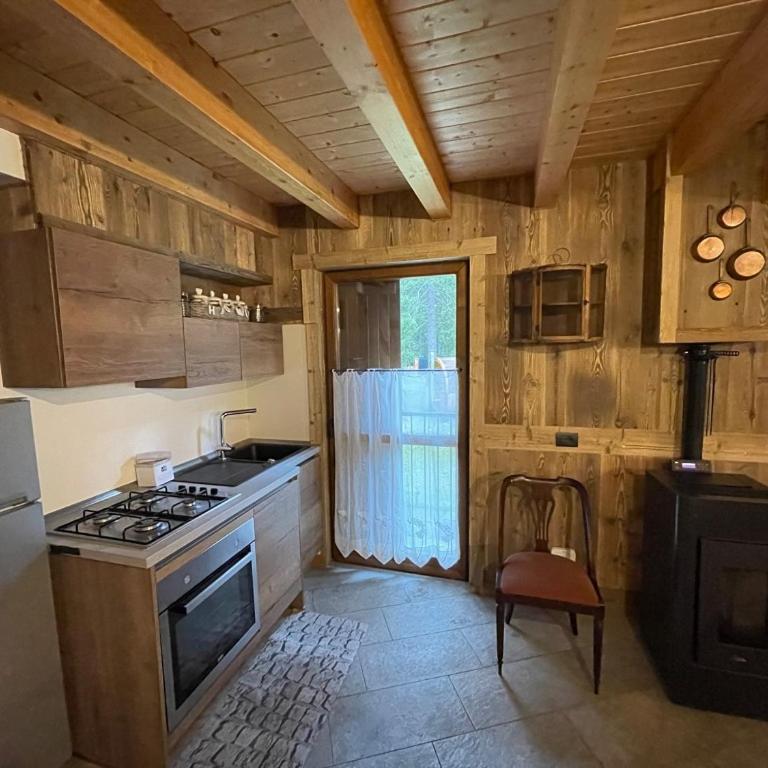WILDHOMES Wild Wolf Lodge - Appartamento con 3 Camere da Letto - 5