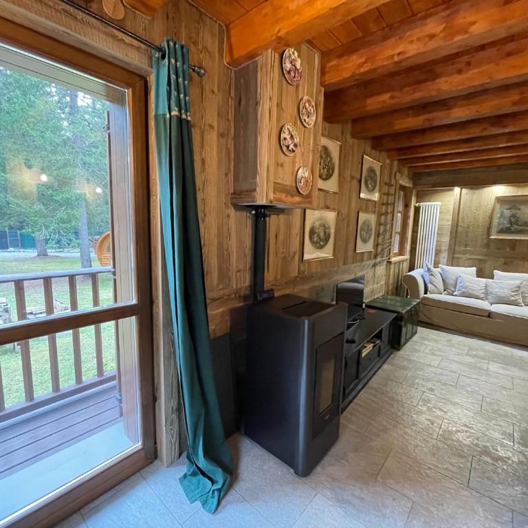 WILDHOMES Wild Wolf Lodge - Appartamento con 3 Camere da Letto - 5