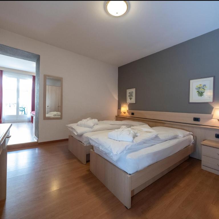 Hotel Italia - Camera Tripla - 2