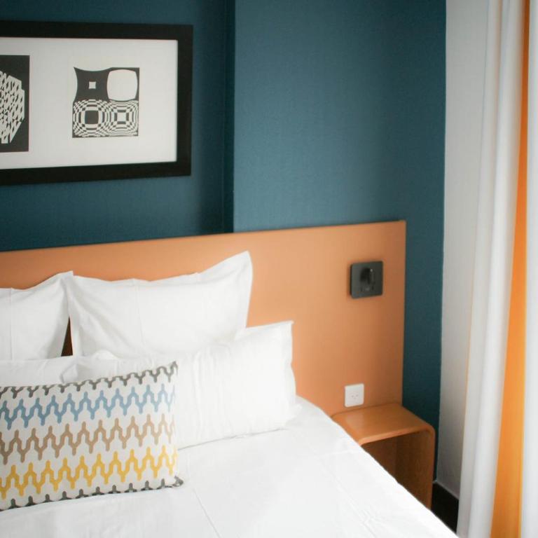 Logis Hôtel de l'Europe - Chambre Double Confort - Non-Fumeurs - 9