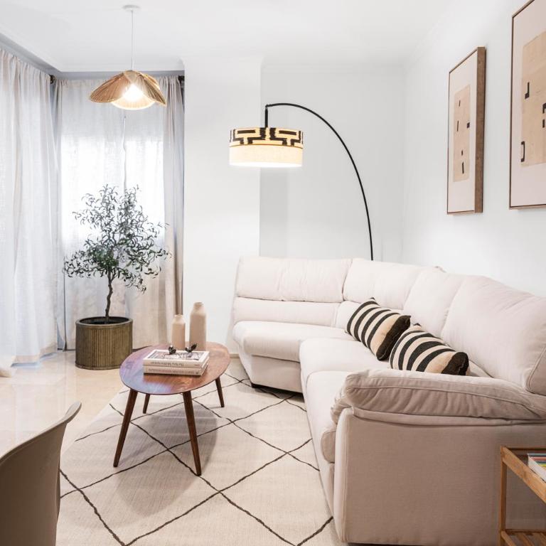PRECIOSO APARTAMENTO EN MARIA ZAMBRANO - Apartamento de 3 dormitorios - 4