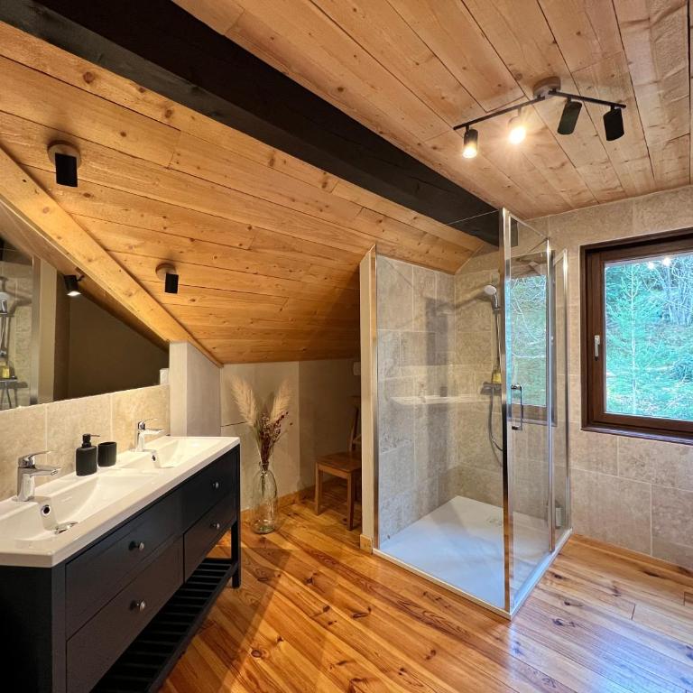 LES CIMES BLANCHES CLEDICIHOME Chalet 10 pers SPA & Grand terrain 4 MINUTES DES PISTES - Chalet - 22