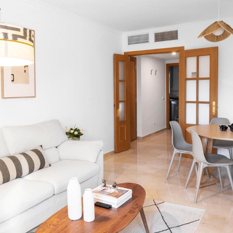PRECIOSO APARTAMENTO EN MARIA ZAMBRANO - Apartamento de 3 dormitorios - 6