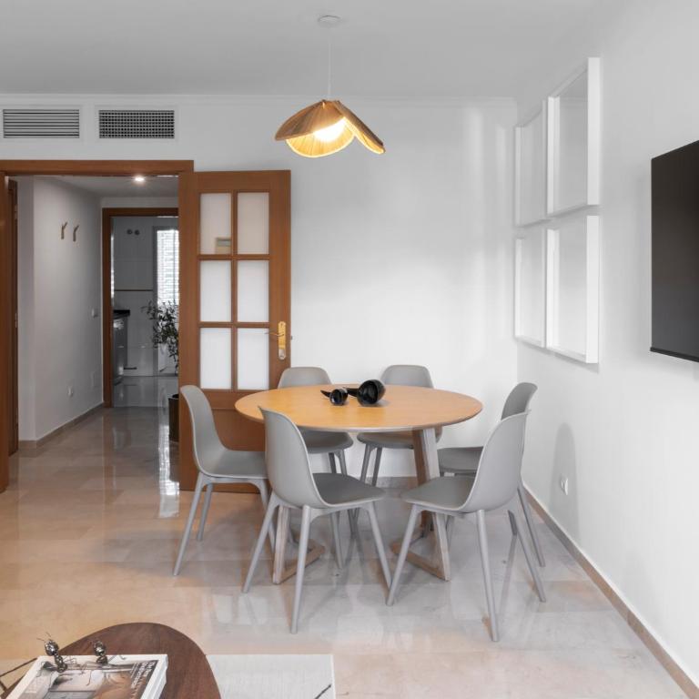PRECIOSO APARTAMENTO EN MARIA ZAMBRANO - Apartamento de 3 dormitorios - 5