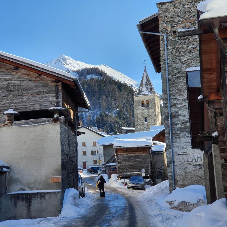 Bourg-saint-Pierre : le cachet d'antan - Two-Bedroom Apartment - 3