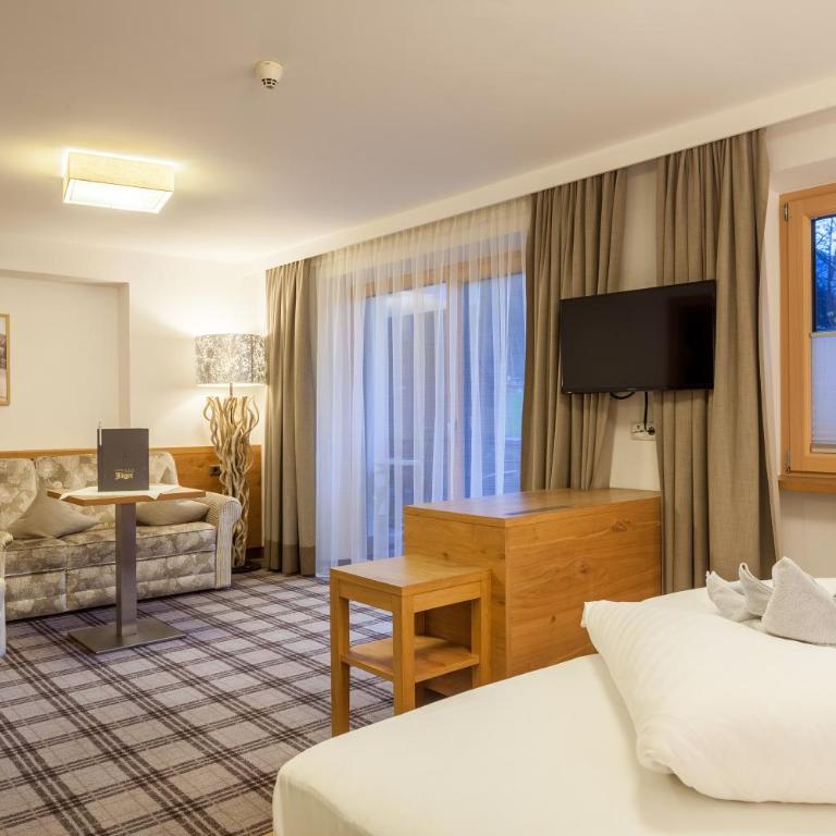 Hotel Jäger - Deluxe Doppelzimmer mit einem Balkon oder einer Terrasse - 12