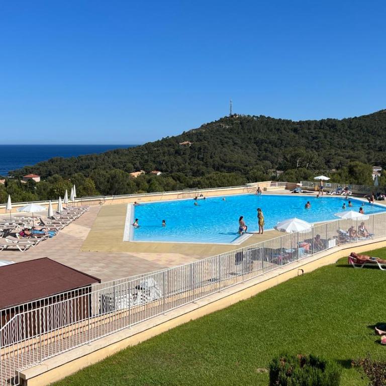 CAP ESTEREL Allée des Fleurs - Appartement CLIMATISE 5 personnes vue mer - Apartment mit 1 Schlafzimmer - 25