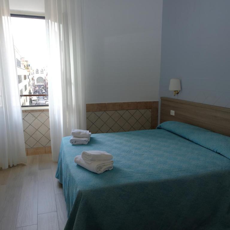 Square Inn - Doppelzimmer mit eigenem Bad - 2