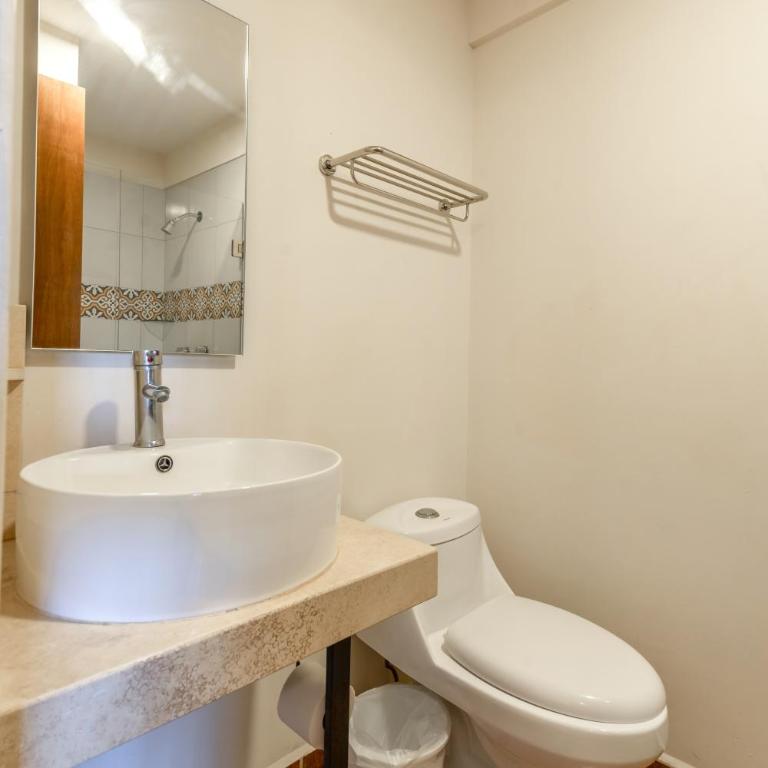 Hotel Meson de Sara - Double Room with Two Double Beds - 4