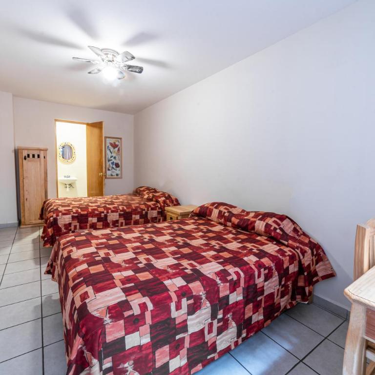 Hotel Meson de Carolina - Double Room with Two Double Beds - 1
