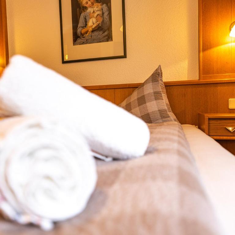Haus Anton Sölden - Apartments & Zimmer - Deluxe Doppelzimmer mit Balkon - 2