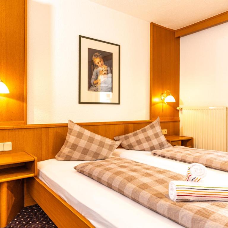 Haus Anton Sölden - Apartments & Zimmer - Deluxe Doppelzimmer mit Balkon - 5