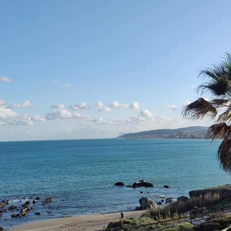 Frontline Beach Apartment, La Perla de la Bahia, Bahia de Casares - Estepona - Apartamento de 3 dormitorios - 45