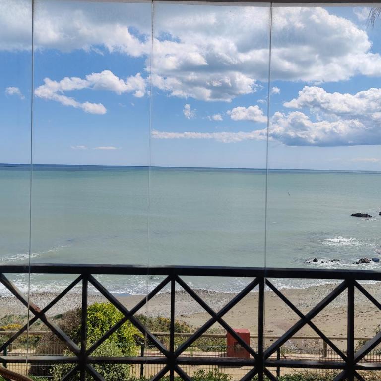 Frontline Beach Apartment, La Perla de la Bahia, Bahia de Casares - Estepona - Apartamento de 3 dormitorios - 10