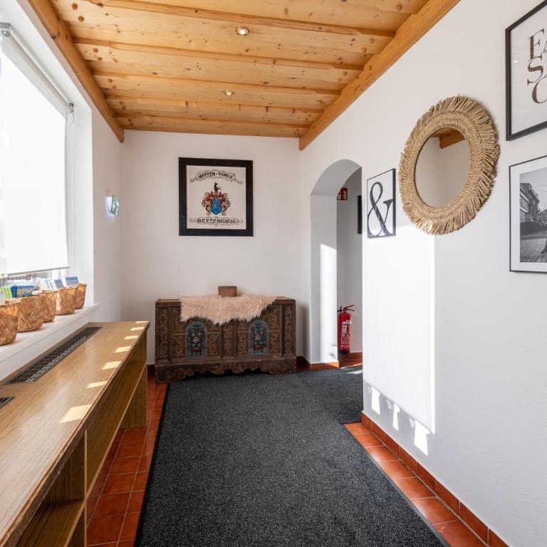 Appartements DAS RETTENBACHER - Apartment mit 3 Schlafzimmern, Terrasse und Bergblick - 10