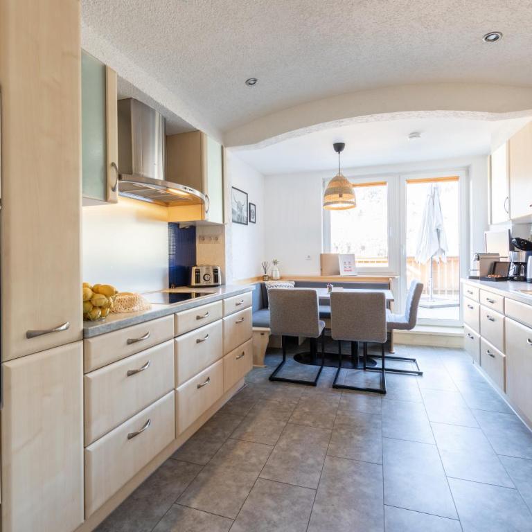 Appartements DAS RETTENBACHER - Apartment mit 3 Schlafzimmern, Terrasse und Bergblick - 2