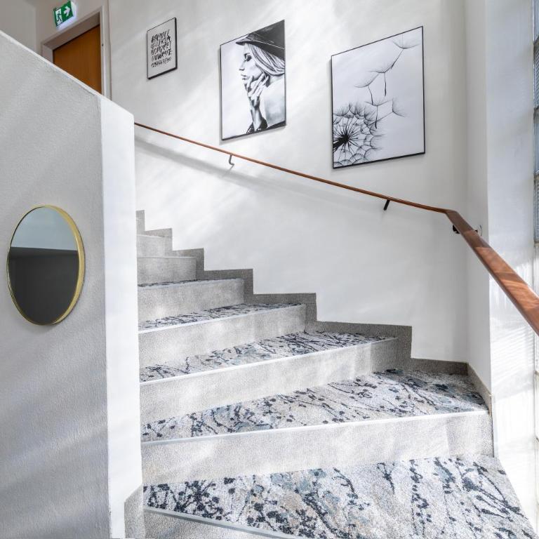 Appartements DAS RETTENBACHER - Four-Bedroom Apartment with Balcony and Mountain View - 10